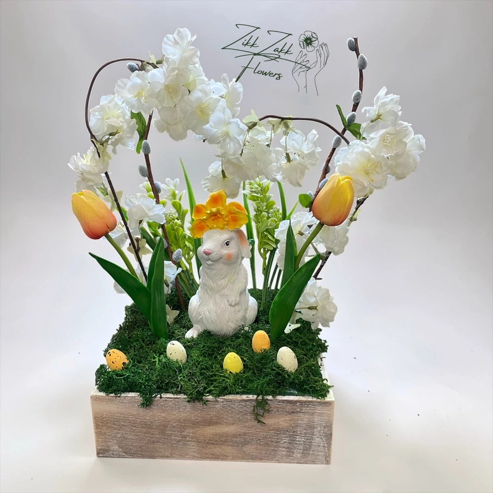 Nyuszis Tavaszi Virágkompozíció Fa Ládában 