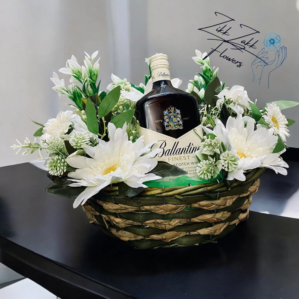 Virágos Ital Kosár( 1l Ballantine’s whisky)