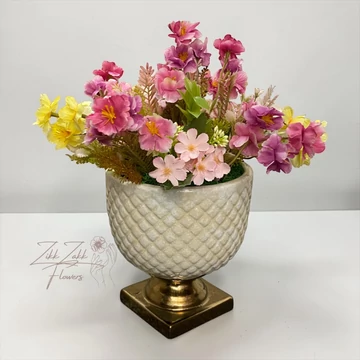 Krém Talpas Tavaszi Virágkompozíció