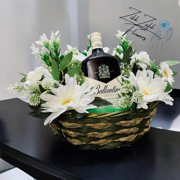Virágos Ital Kosár( 1l Ballantine’s whisky)
